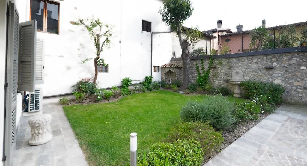 Corte Elvira Apartment Manerba del Garda